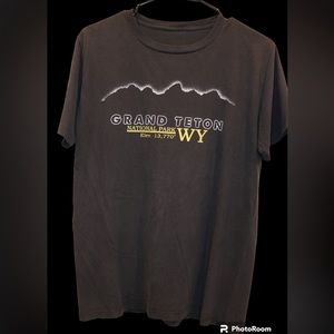 Vintage Grand Teton National Park shirt